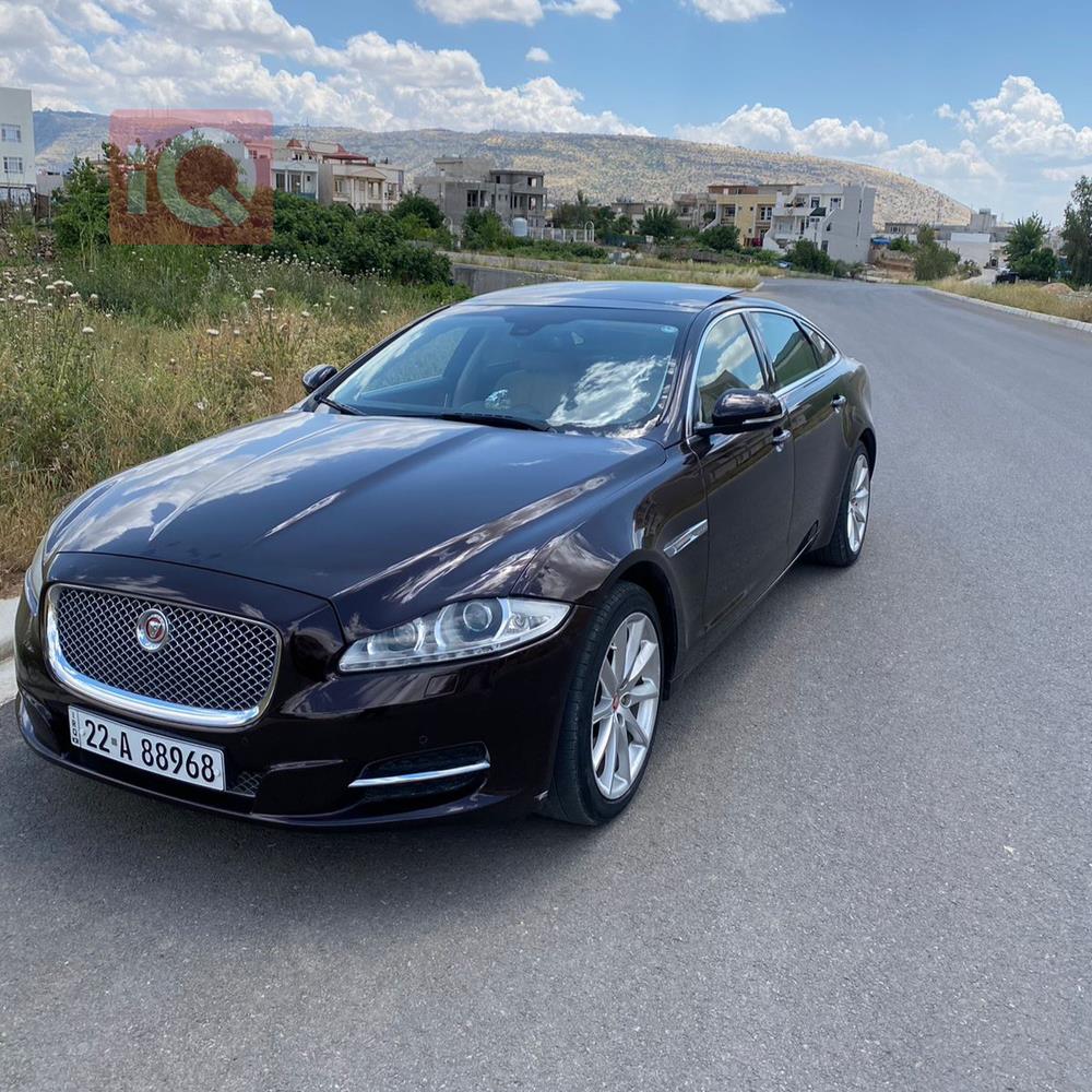 Jaguar XJ